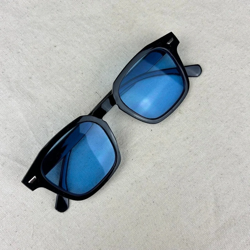 Vintage unique retro style black rounded square sunglasses cyber grunge techno
